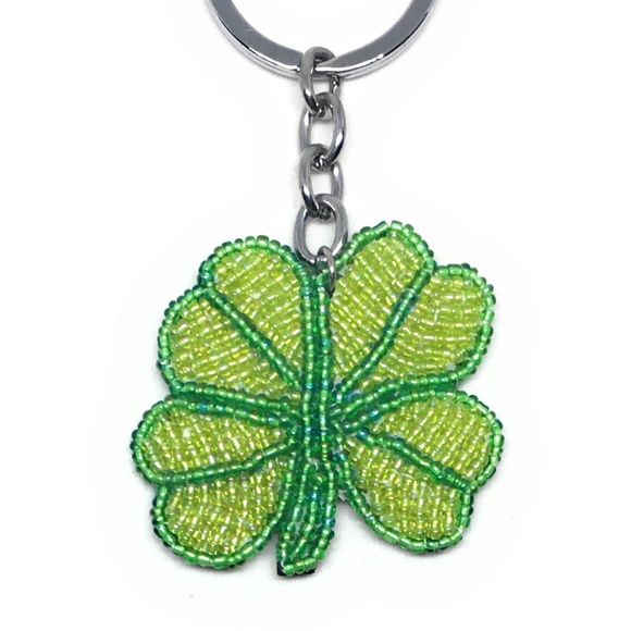 NWT Lucky 4 Leaf Clover Keychain - Picture 1 of 4